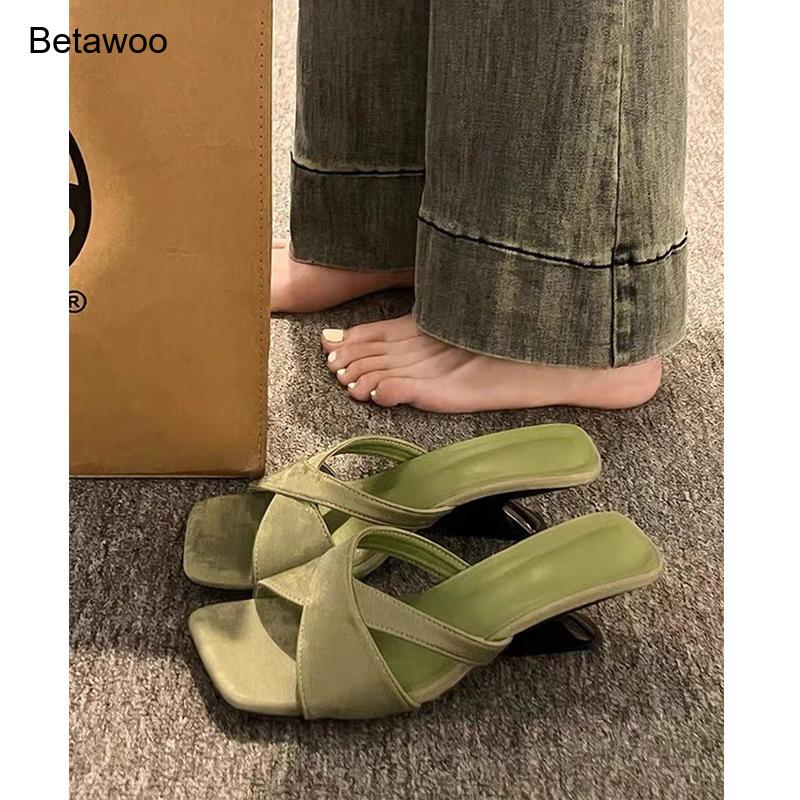 Women's Curved Block Heel Mule - огляд і ціна Ankle Strap Heels